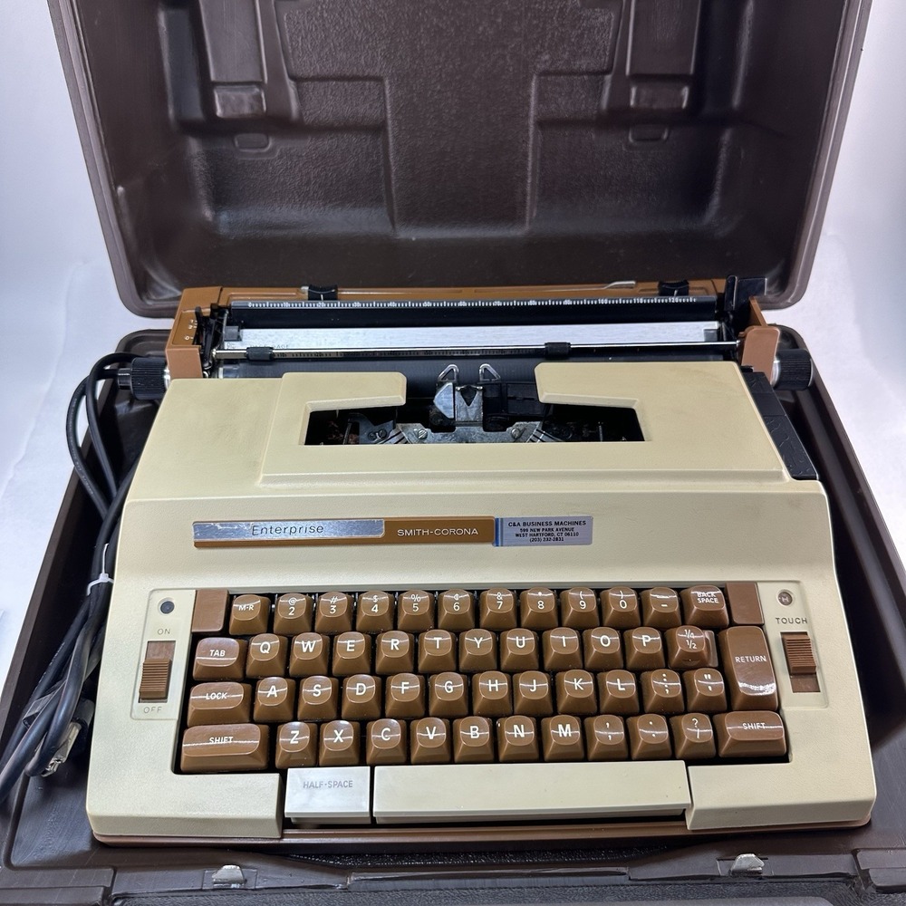 Vintage Smith-Corona Enterprise Electric Typewriter w/ Case Tested Needs Ribbon